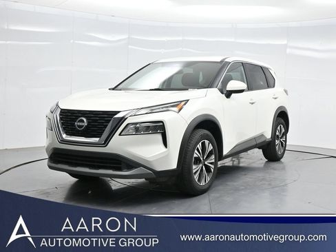 Used 2023 Nissan Rogue SV FWD image 1