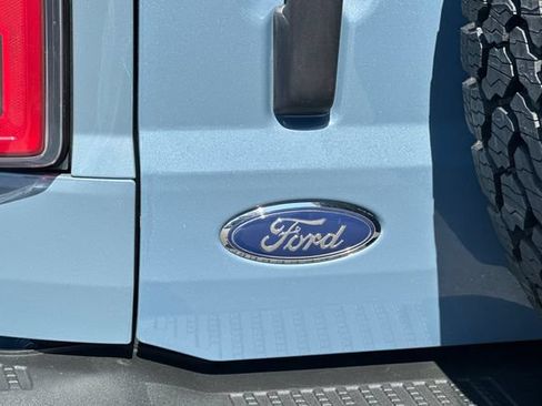 Used 2025 Ford Bronco Badlands w/ Matte Film Protection Package AWD/4WD image 32