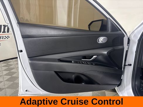 Used 2026 Hyundai Elantra SE FWD image 10
