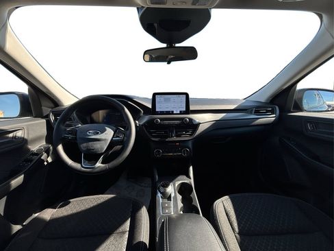 Certified 2025 Ford Escape Active w/ Cold Weather Package image 31