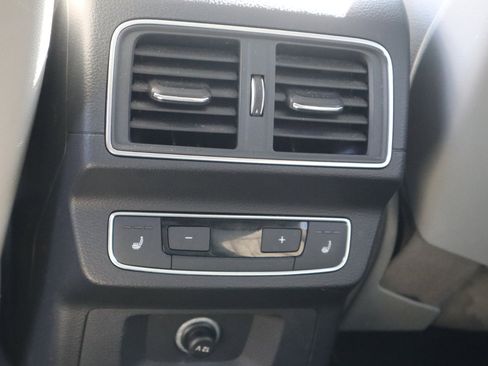 Used 2018 Audi Q5 Prestige w/ Prestige Package image 25