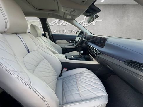 New 2026 Nissan Sentra SL w/ Floor Mat Package FWD image 25