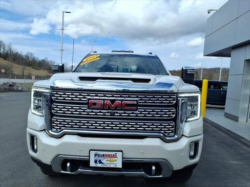 Used 2022 GMC Sierra 2500 Denali w/ Denali Ultimate Package AWD/4WD image 3