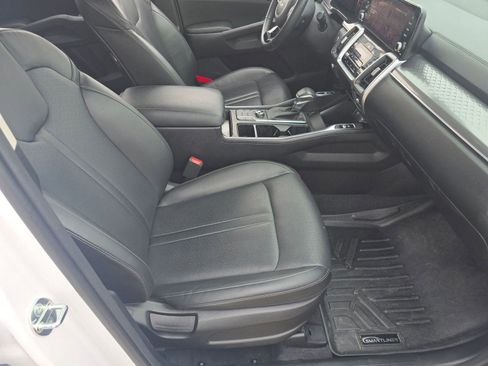 Used 2023 Kia Sorento S w/ Panoramic Sunroof Package image 31