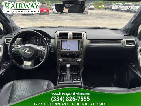 Used 2021 Lexus GX 460 Luxury w/ Accessory Package AWD/4WD image 15