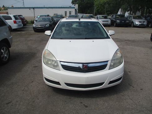 Used 2008 Saturn Aura XE w/ Premium Trim Package image 3
