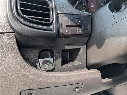 Used 2025 RAM ProMaster 2500 w/ Convenience Group FWD image 22