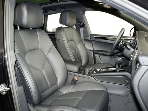 New 2026 Porsche Macan S AWD/4WD image 38