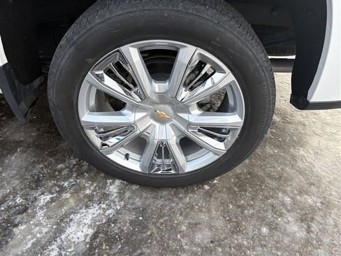 Used 2024 Chevrolet Silverado 1500 High Country w/ Technology Package image 8