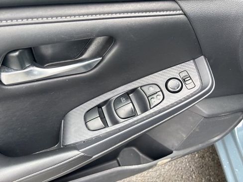 Used 2024 Nissan Sentra SV image 37