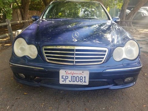 Used 2005 Mercedes-Benz C 230 Sedan image 8