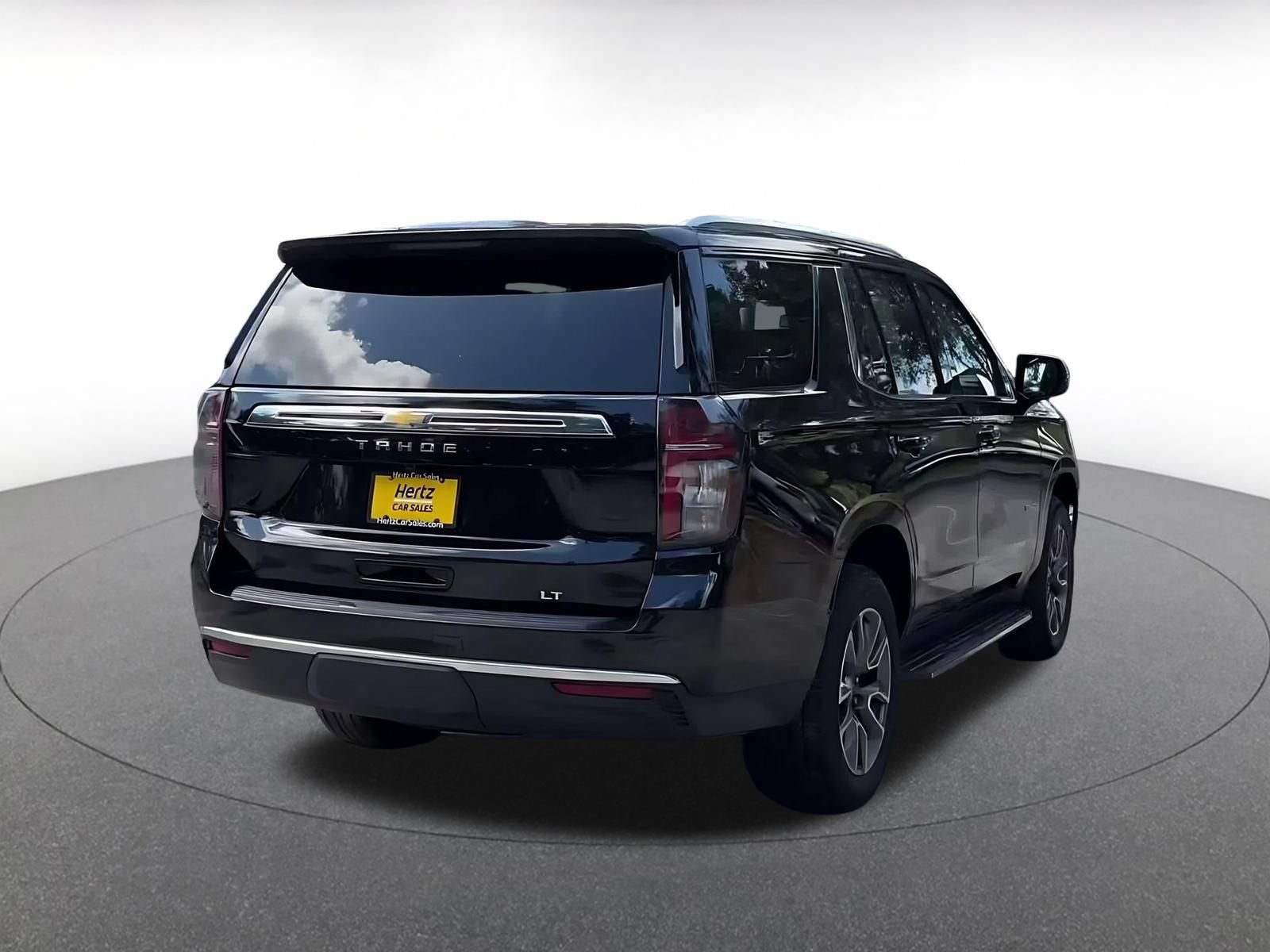 Used 2024 Chevrolet Tahoe LT w/ Luxury Package AWD/4WD image 13