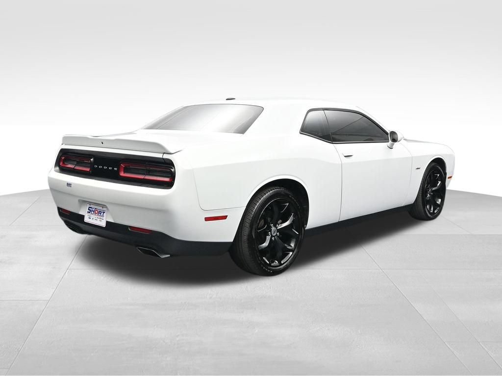 Used 2018 Dodge Challenger R/T RWD image 5