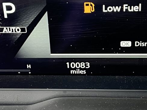 Used 2025 Nissan Rogue SL image 8