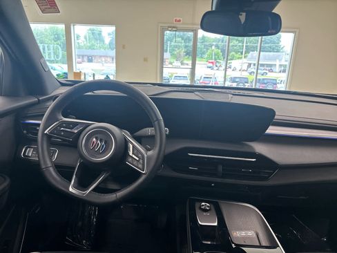 Used 2025 Buick Enclave Sport Touring w/ Power Package image 25