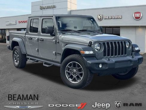 Used 2020 Jeep Gladiator Sport w/ Quick Order Package 24S AWD/4WD image 1