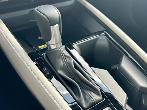 Used 2024 Honda Accord Touring image 15