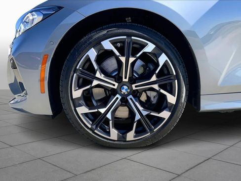 Certified 2025 BMW 330i Sedan image 10