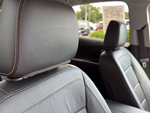 Used 2021 Chevrolet Equinox Premier FWD image 28