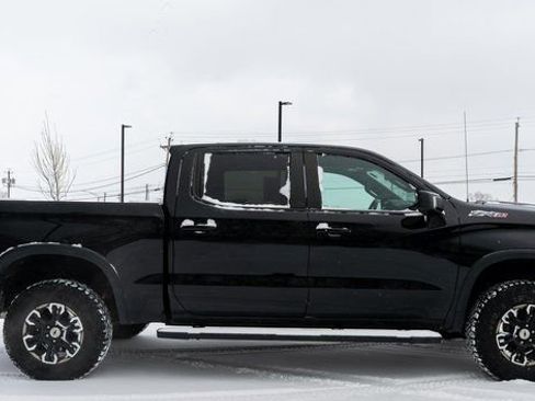Used 2022 Chevrolet Silverado 1500 ZR2 image 5