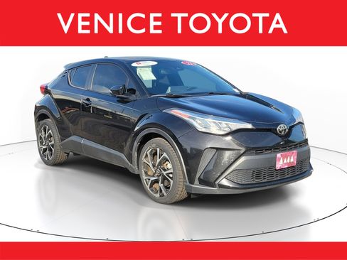 Certified 2021 Toyota C-HR XLE FWD image 1