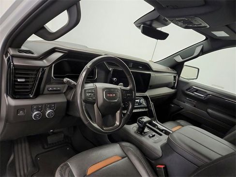 Used 2023 GMC Sierra 1500 AT4 w/ AT4 Premium Package image 18
