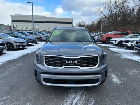 New 2025 Kia Telluride S image 2