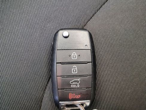 Used 2014 Kia Soul + FWD image 32