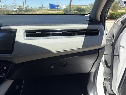 Used 2019 Honda HR-V EX image 18