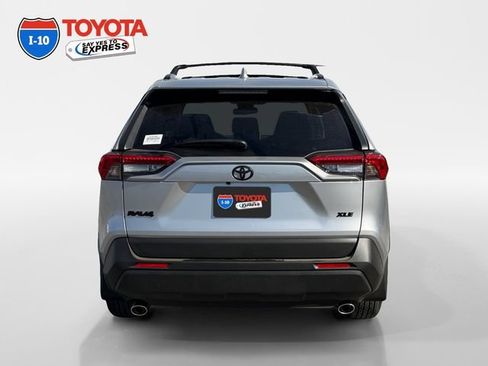 Certified 2025 Toyota RAV4 XLE w/ Convenience Package FWD image 4