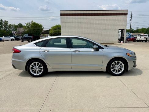 Used 2020 Ford Fusion SE FWD image 6