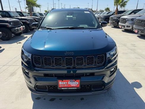 New 2026 Jeep Compass Latitude image 2