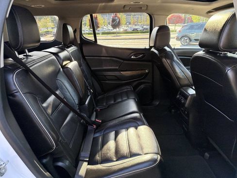 Used 2017 GMC Acadia Denali w/ Technology Package AWD/4WD image 22
