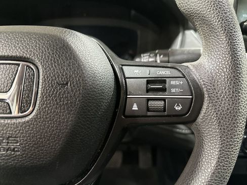 Used 2023 Honda Accord EX image 31