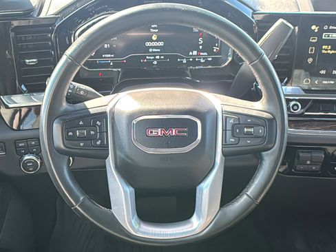 Used 2023 GMC Sierra 1500 SLE image 21