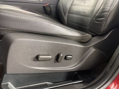 Used 2018 Ford Escape SEL AWD/4WD image 17