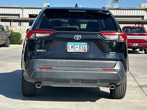 Used 2024 Toyota RAV4 XLE image 8
