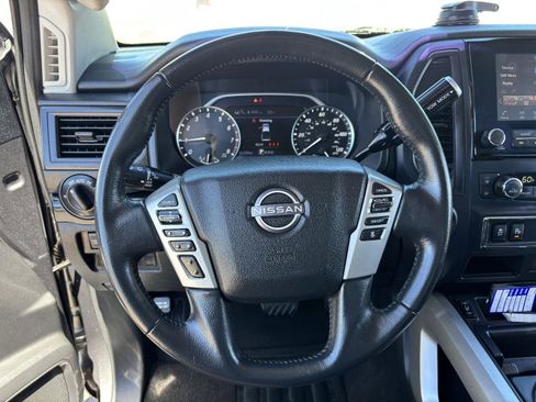 Used 2023 Nissan Titan SV w/ SV Convenience Package RWD image 28