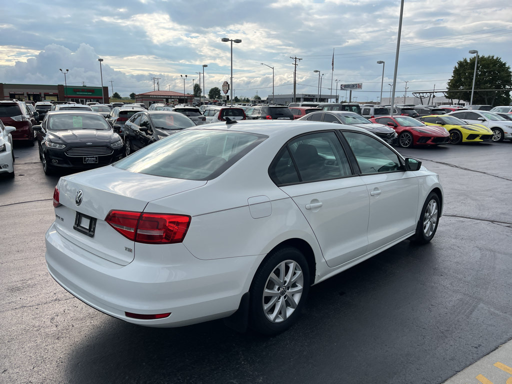Used 2015 Volkswagen Jetta SE FWD image 9