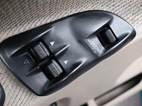 Used 1996 Dodge Ram 2500 Truck ST image 25