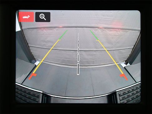 Used 2024 RAM 2500 Tradesman w/ Chrome Appearance Group image 16