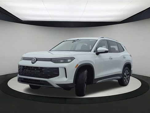 New 2026 Volkswagen Tiguan S AWD/4WD image 3