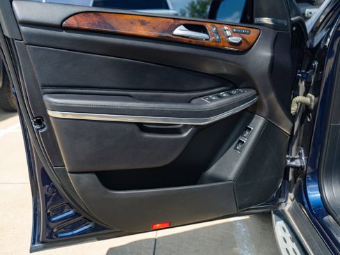 Used 2017 Mercedes-Benz GLS 550 4MATIC image 20