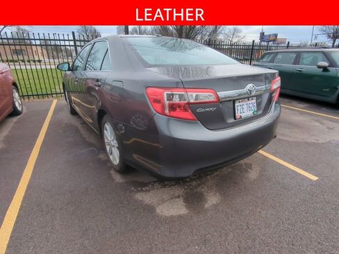 Used 2013 Toyota Camry XLE w/ Leather Pkg image 4