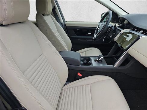 New 2025 Land Rover Discovery Sport S image 10