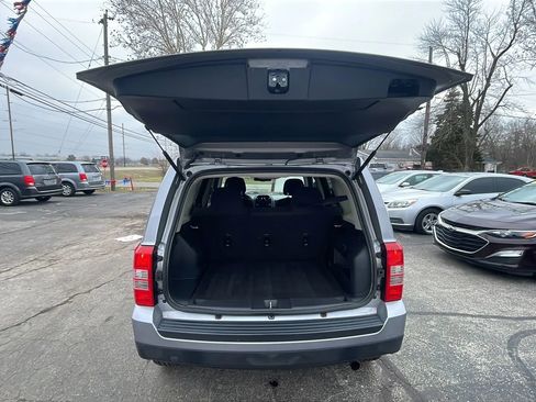 Used 2016 Jeep Patriot Sport w/ Power Value Group image 19