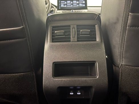 Used 2025 Mitsubishi Outlander SE FWD image 31
