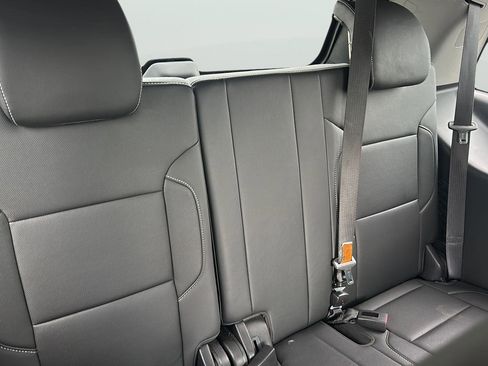 Used 2020 GMC Yukon SLT image 17