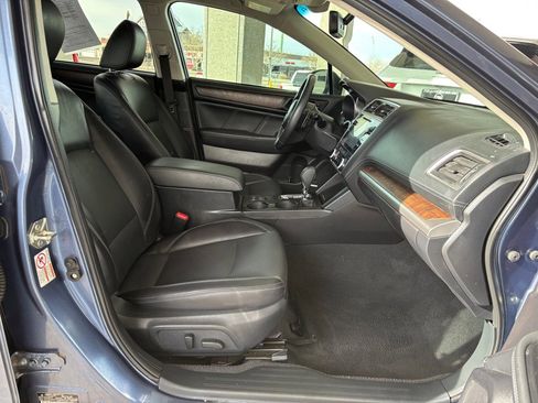 Used 2018 Subaru Outback 3.6R Limited image 29