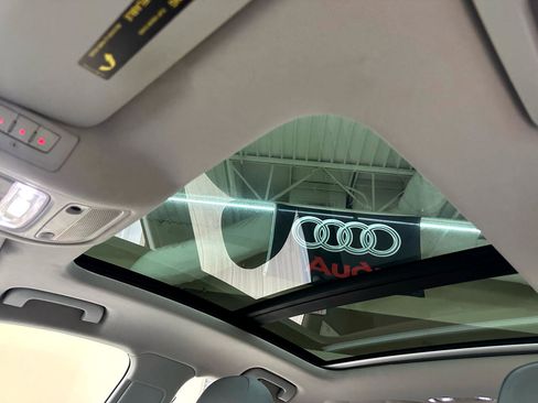 Used 2016 Audi Q3 2.0T Prestige w/ Prestige Package image 33